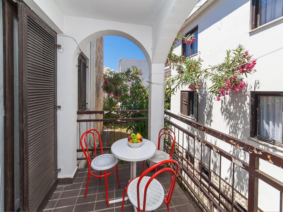 Holiday Park Vile Park Budva Bagian luar foto