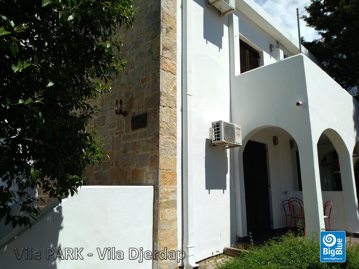 Holiday Park Vile Park Budva Bagian luar foto