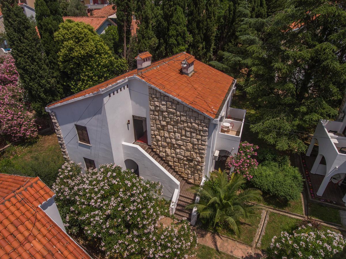 Holiday Park Vile Park Budva Bagian luar foto