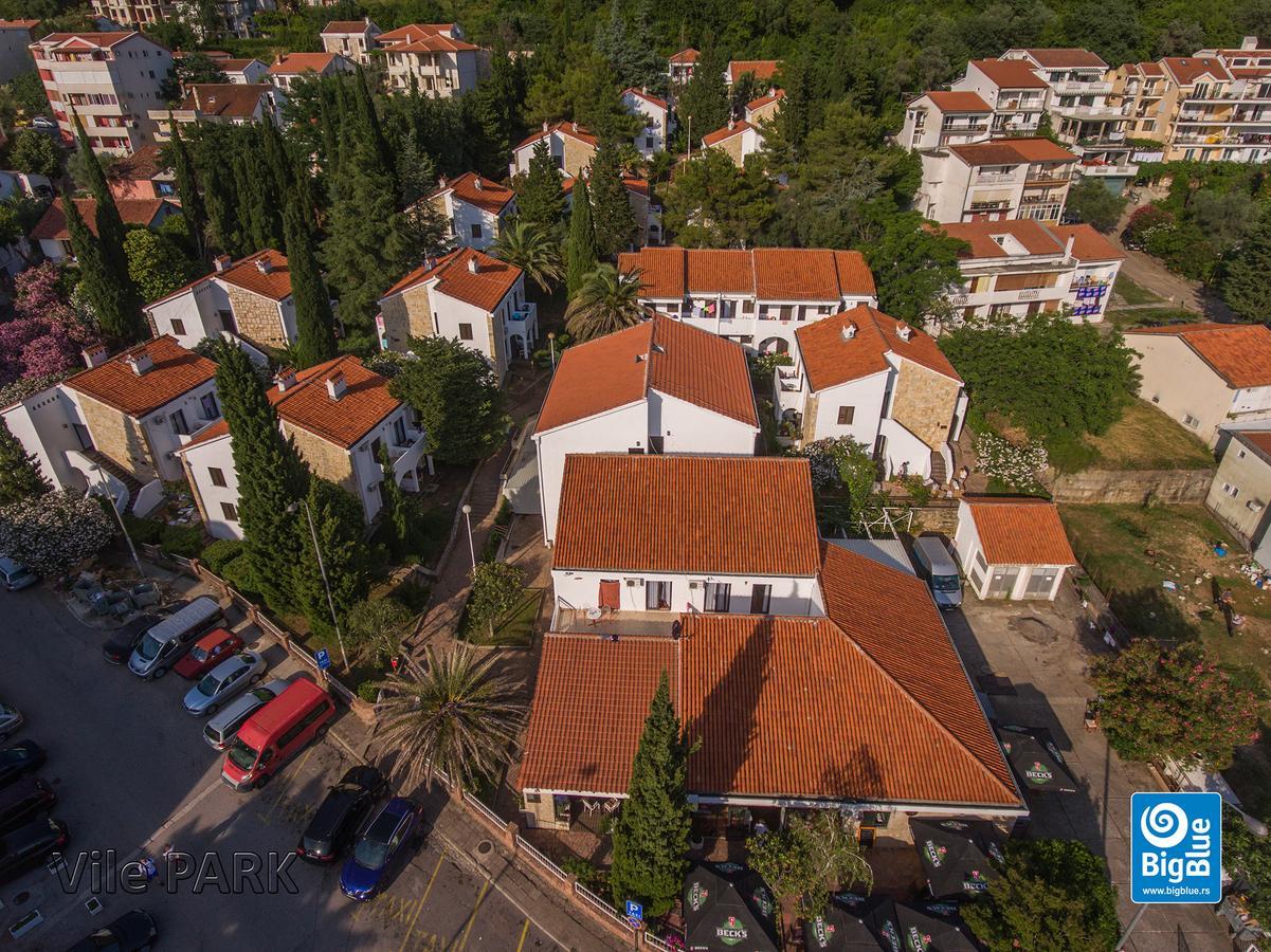 Holiday Park Vile Park Budva Bagian luar foto