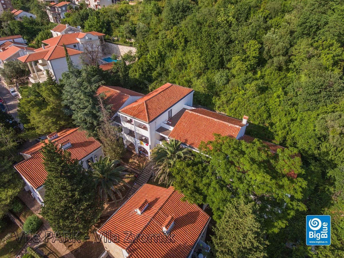 Holiday Park Vile Park Budva Bagian luar foto